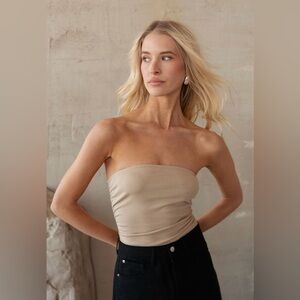 NWOT WeWoreWhat Tan Strapless Bodysuit Women’s Size Small